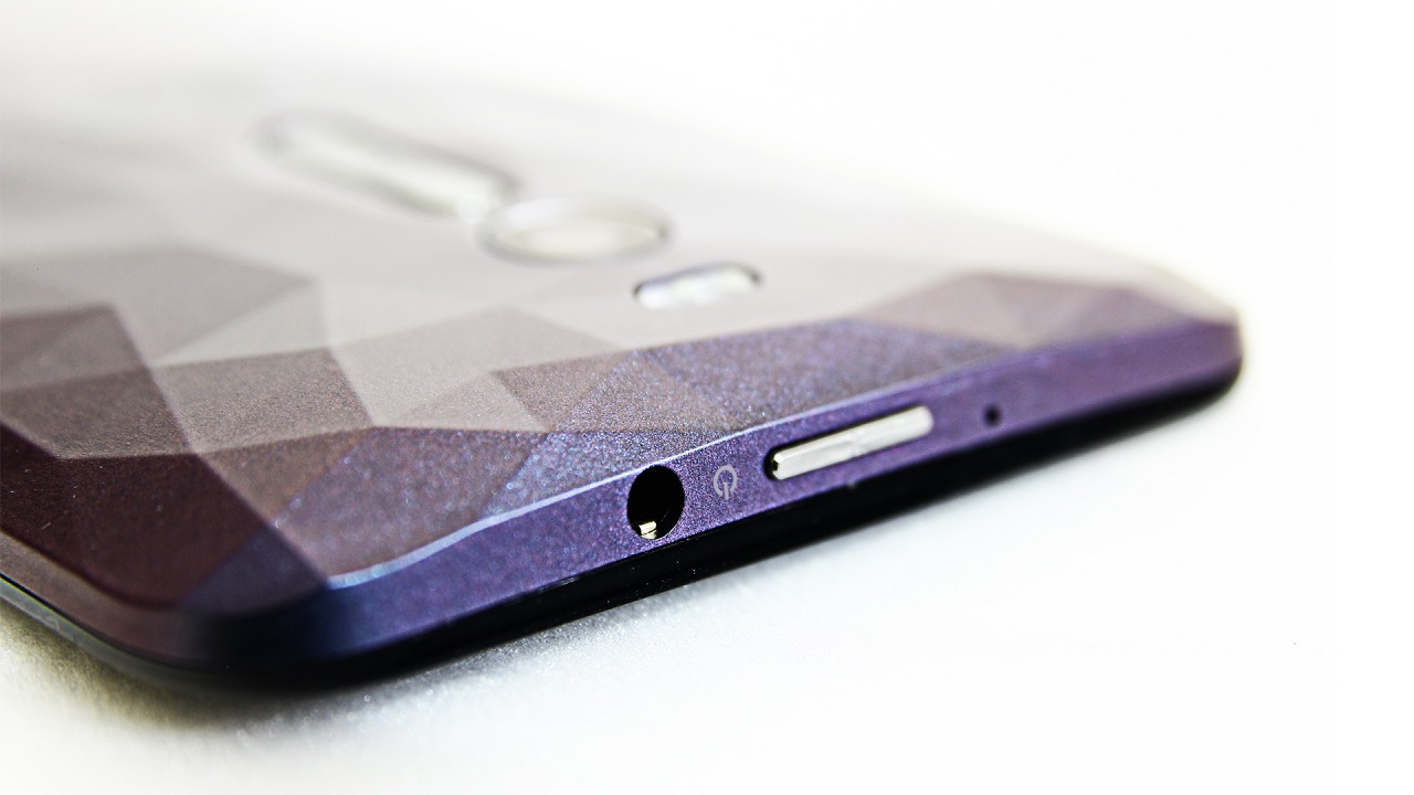 Zenfone2-Deluxe2