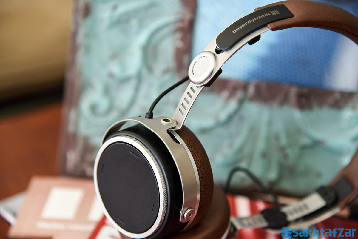 بررسی هدفون حرفه ایWireless Aventho شرکت Beyerdynamic