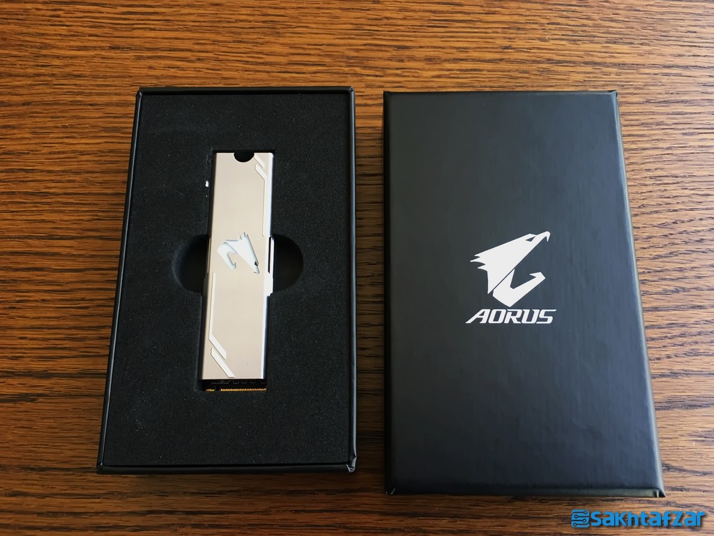 بررسی اس اس دی GIGABYTE AORUS RGB 512GB