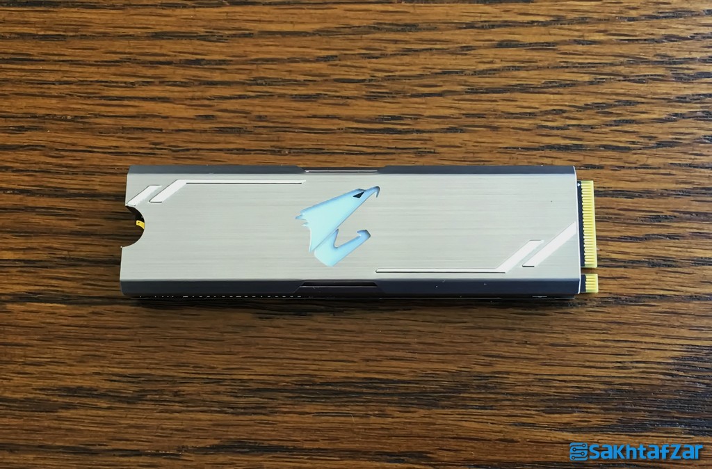 بررسی اس اس دی GIGABYTE AORUS RGB 512GB