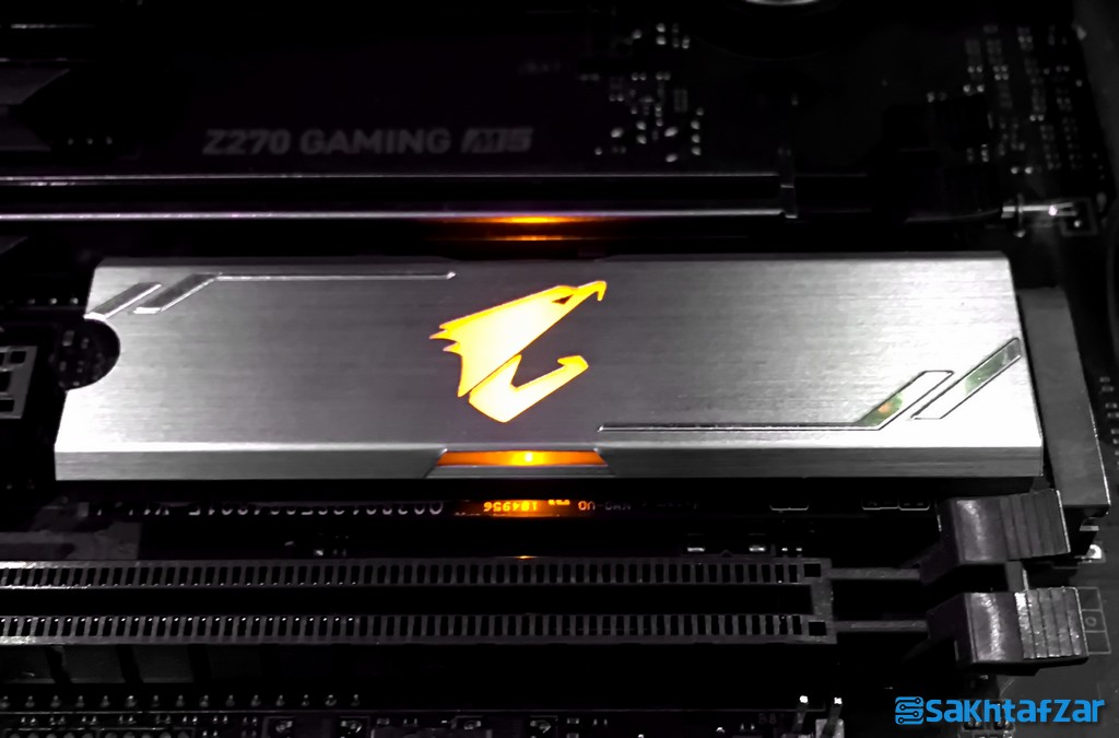 بررسی اس اس دی GIGABYTE AORUS RGB 512GB