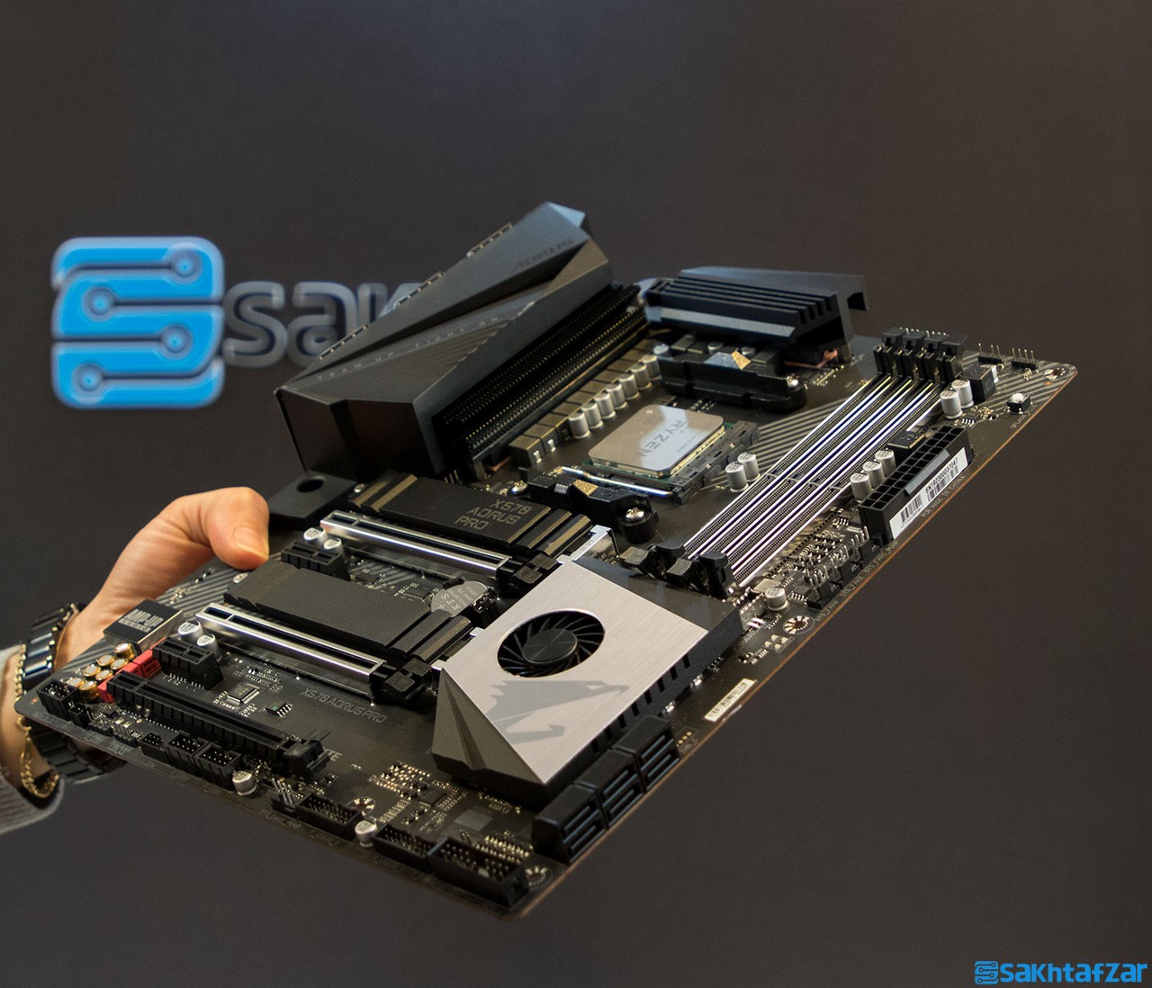 بررسی مادربرد GIGABYTE X570 AORUS PRO